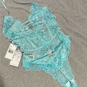 NWT In Bloom by Jonquil Lilith Lace Thong
Teddy Size Small